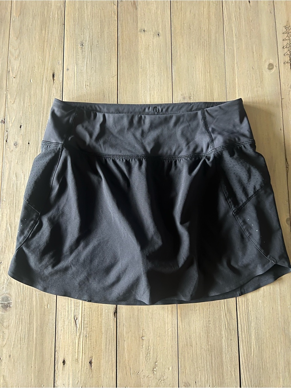 Athleta Run With It Skort Small